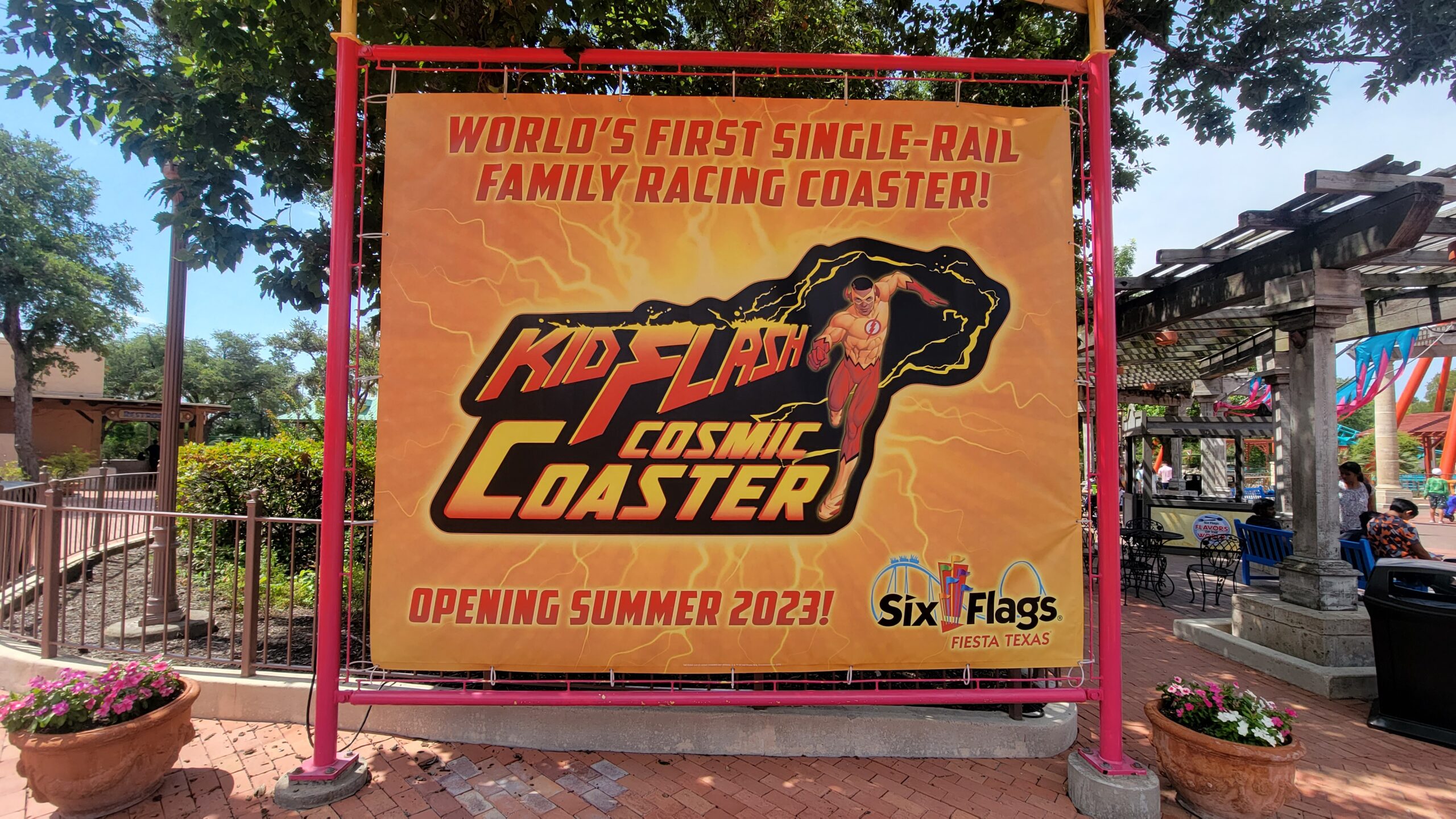 Six Flags Fiesta Texas Kid Flash Cosmic Coaster Construction Update 6.11.23 Track Arrives & More!